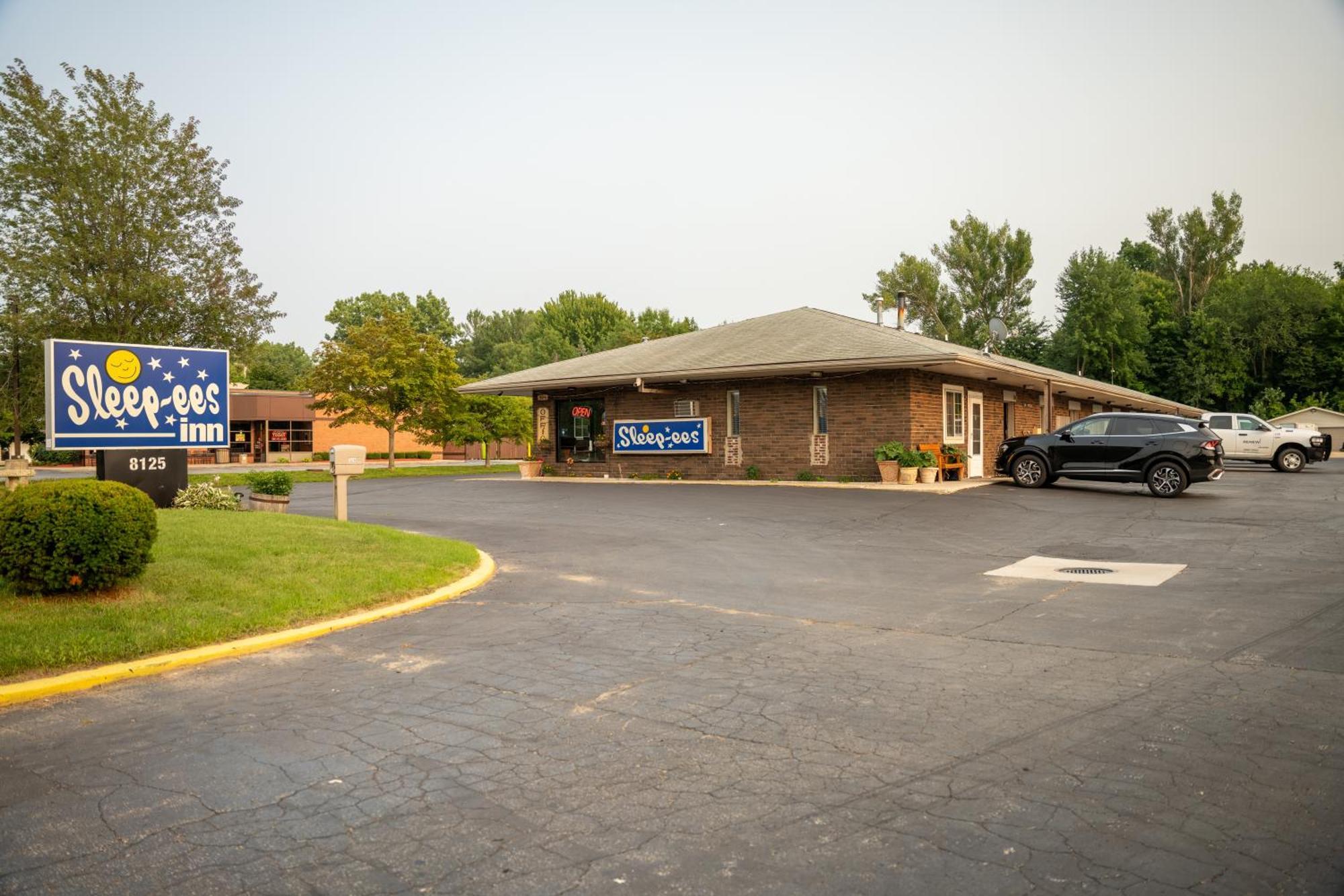 Sleep-Ees Inn, Saginaw & Frankenmuth Kültér fotó