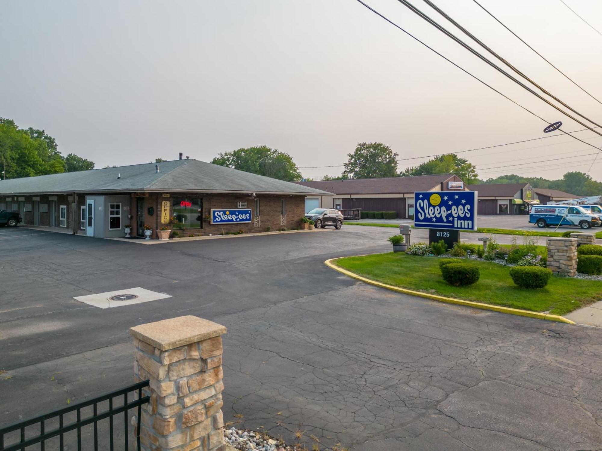 Sleep-Ees Inn, Saginaw & Frankenmuth Kültér fotó